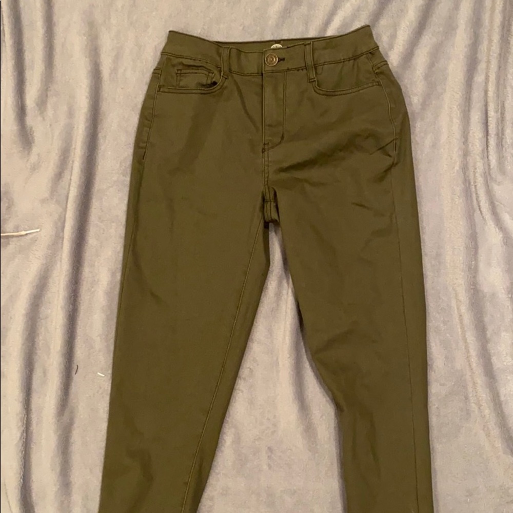 SO high rise army green jeggings
